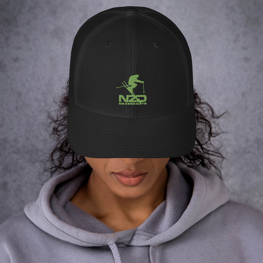 NZD Sendit Ski Black/Lime Trucker Cap Unisex